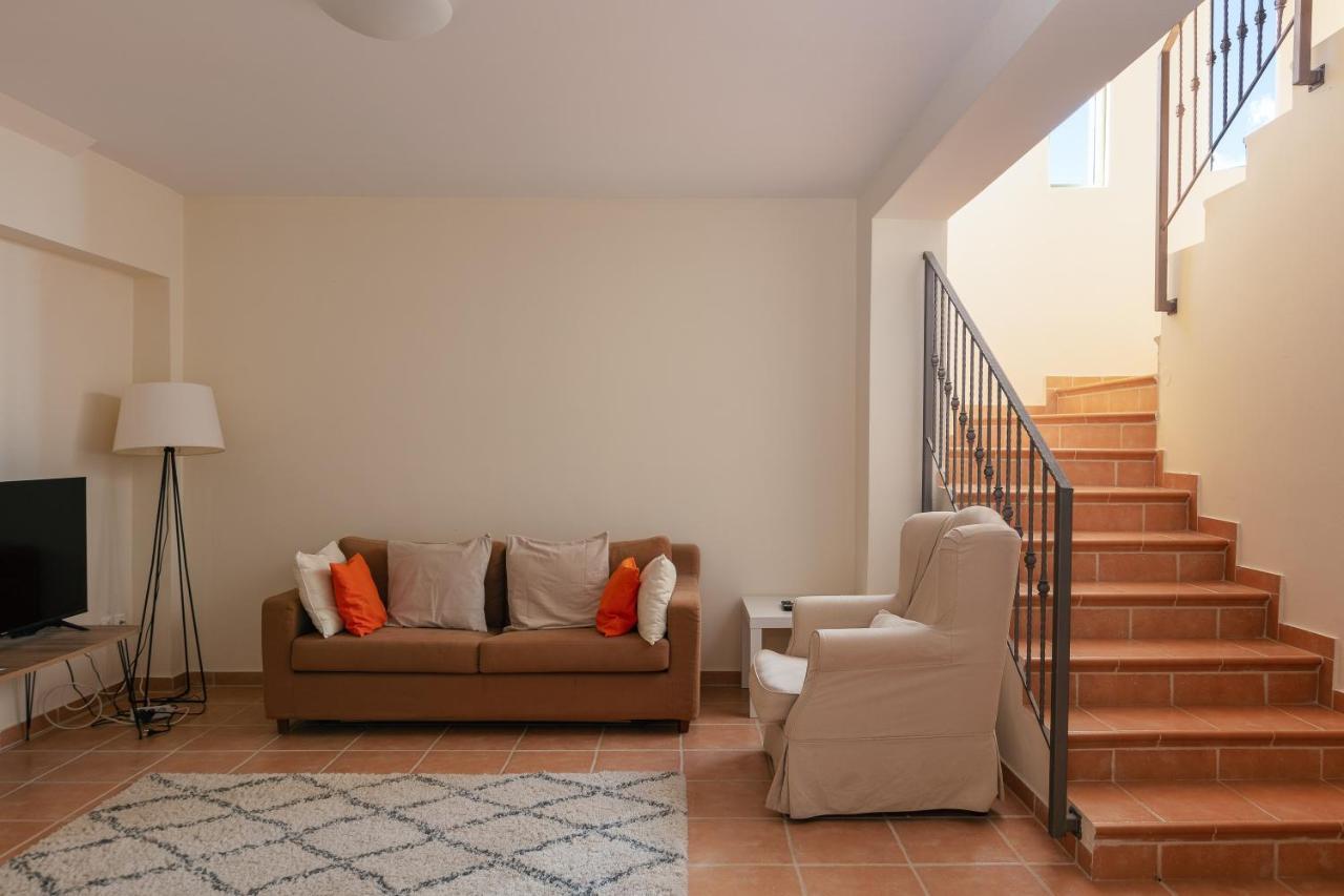 Lake And Sea Villa Tersanas Exterior foto